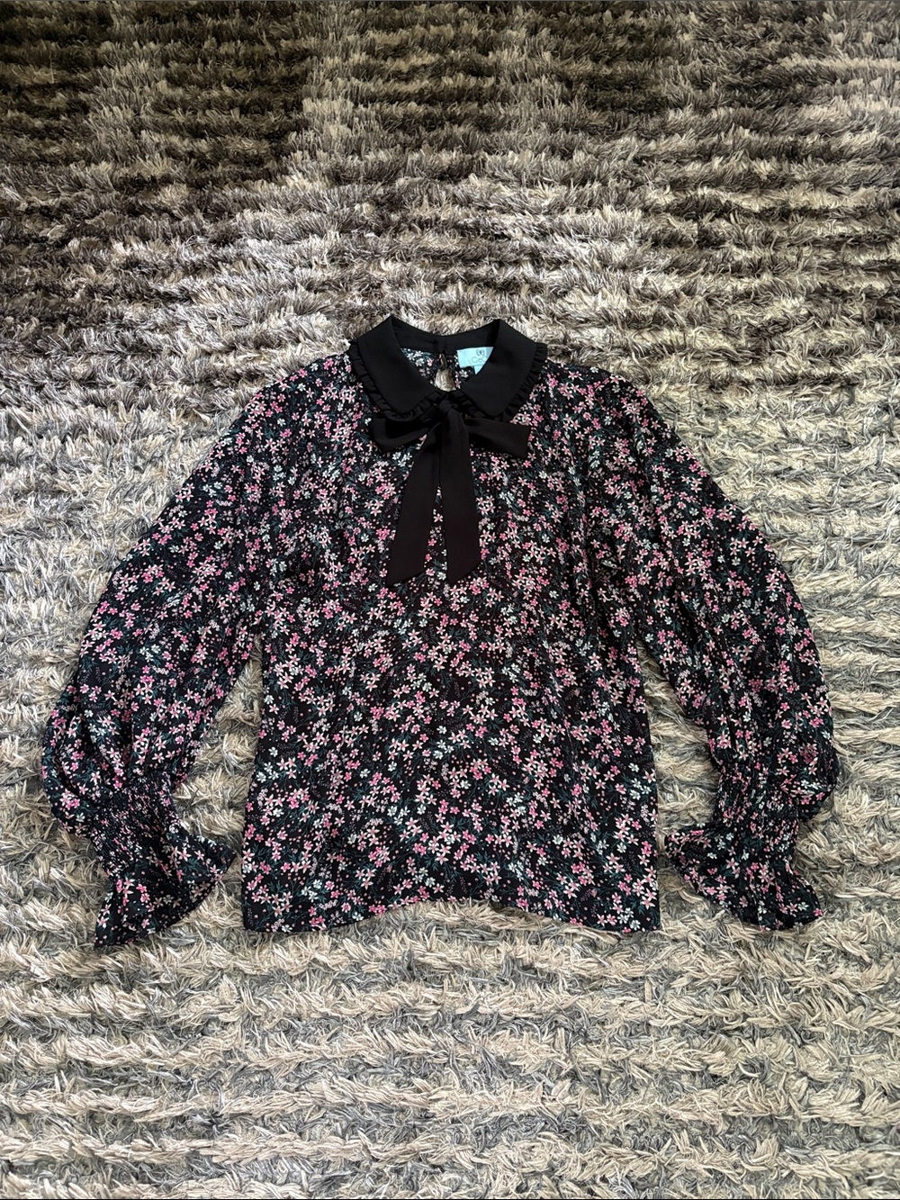 Black Floral Bow-Collar Blouse - Women Size S